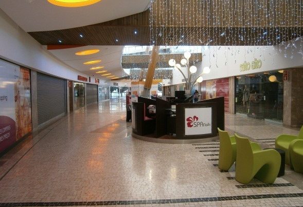 Remodelling of Commercial Spaces at Ria Shopping in Olhão
