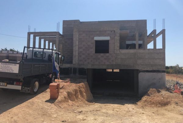 Construction d’une Maison à Pechão